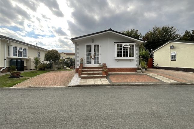 2-bed caravan on Dover Road Barham, Canterbury, £135,000