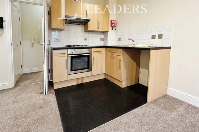 Flat 6 Beechcroft House, 11-13, Park Lane, Newmarket photo 4