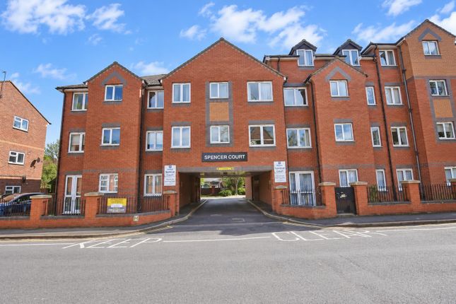32 Spencer Court, Britannia Road, Banbury photo 5