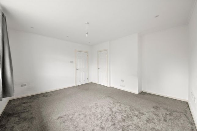 286, Whitby Road, Ruislip photo 2