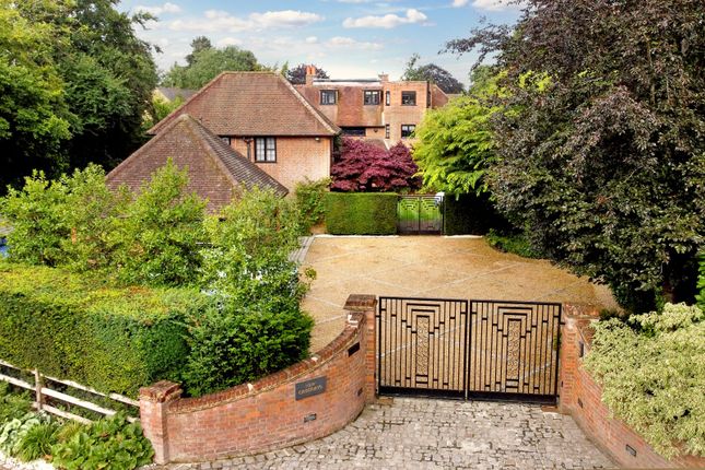 Thumbnail Detached house for sale in Gregories Farm Lane, Beaconsfield