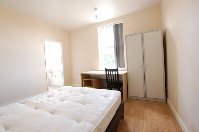 28, Woodhead Road, Sheffield photo 4