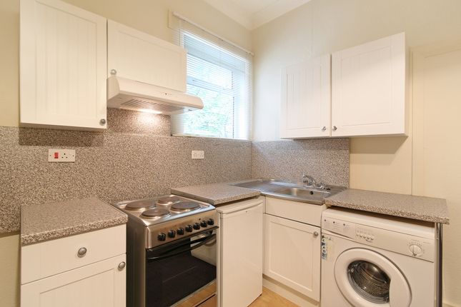 Studio to rent in Streatham Place, Streatham Hill