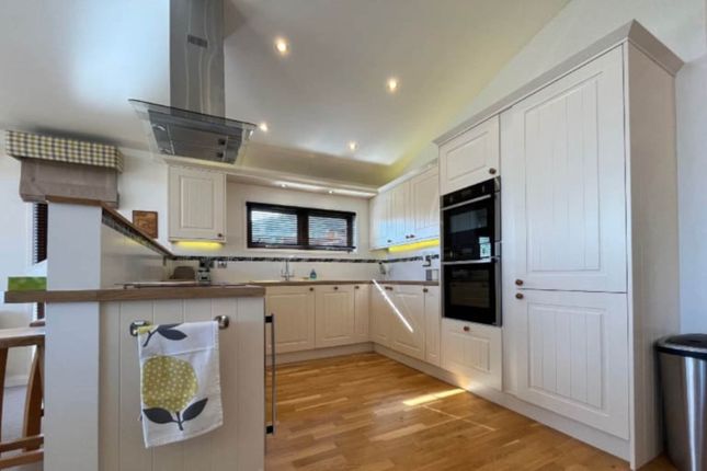 Pathfinder Keepsers Lodge (Bespoke), Cheddar photo 4