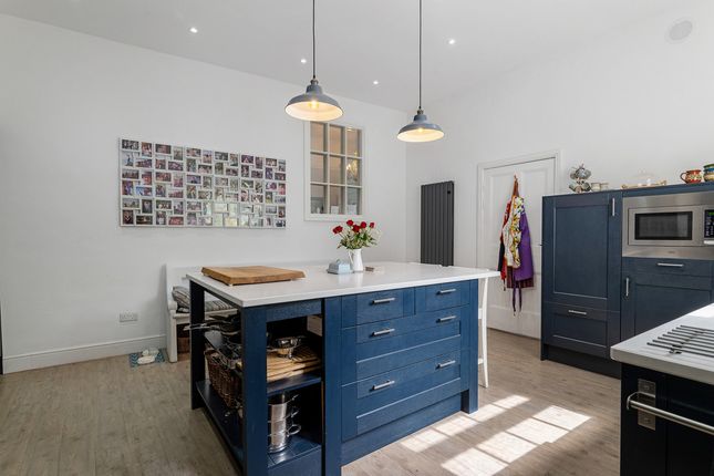 Town house for sale in Hillmorton Road Rugby, Warwickshire