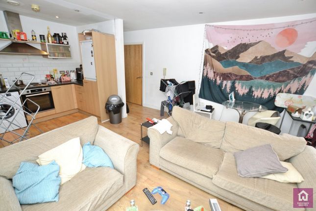 66, Caminada House, Hulme photo 3