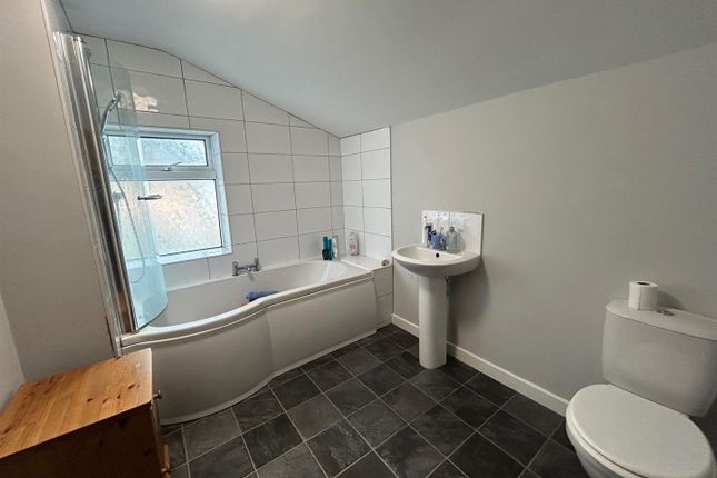 58, Spring Bank, Scarborough photo 3