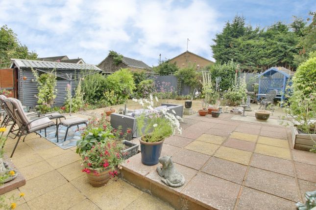 11, Plowright Close, March photo 4