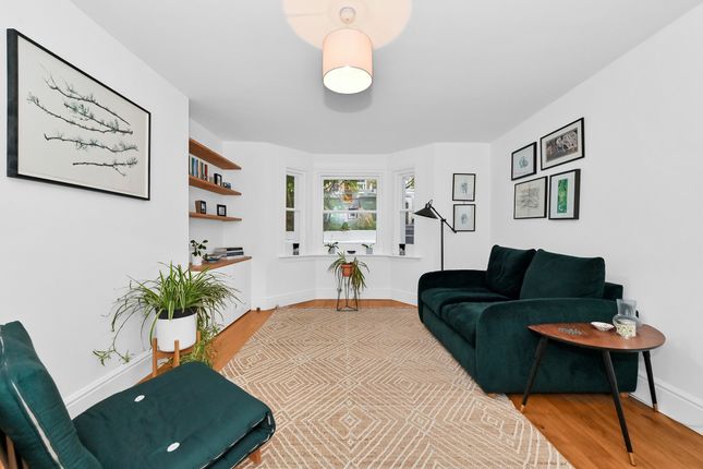 Ground Floor Flat, London photo 3