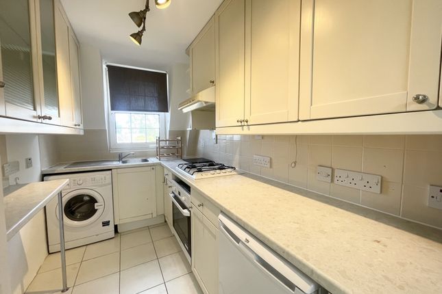 15 Spriggs Court, Palmers Hill, Epping photo 3