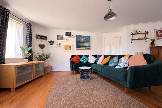 Flat 1,, Timken Lodge, DAVENTRY photo 2