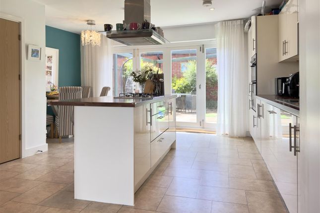 66, Trem Elai, Penarth photo 3