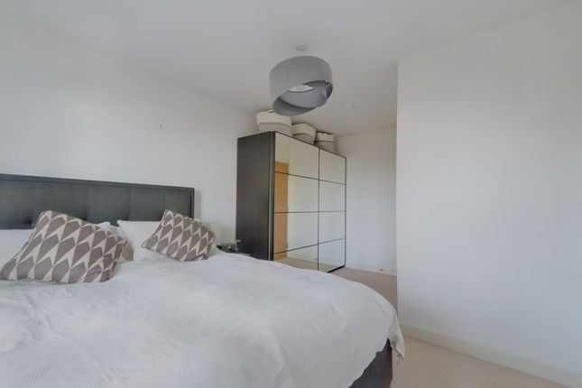 Flat for sale in Booth Road, London