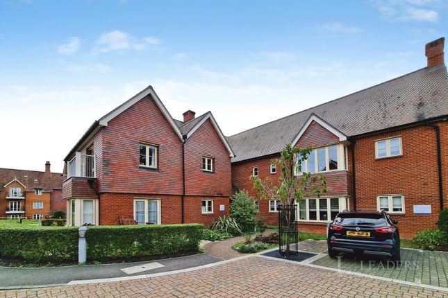 26, Walter Lane, Eastleigh photo 2