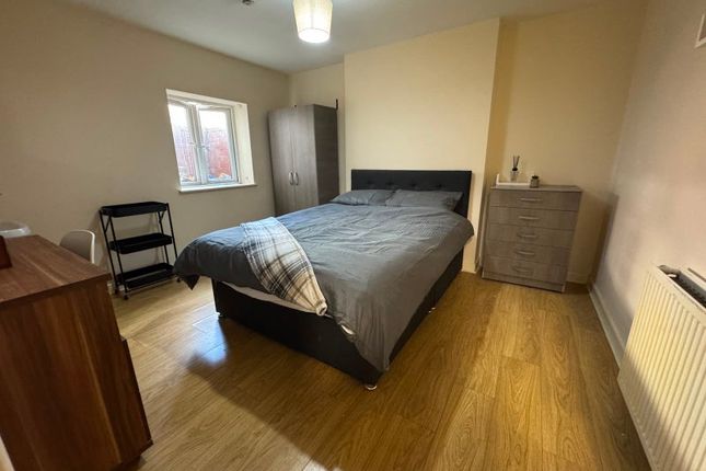 43 GCSW , Great Cheetham Street West, Salford photo 2