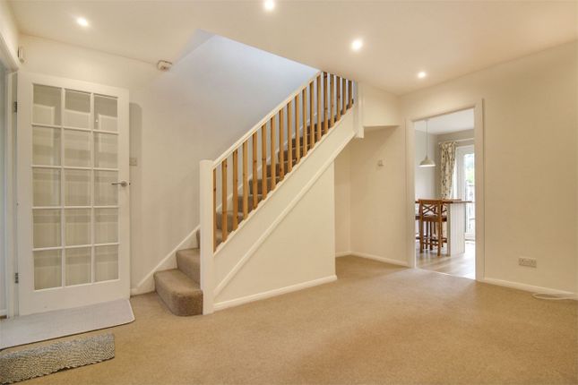 73, Wheatsheaf Drive, Ware photo 4