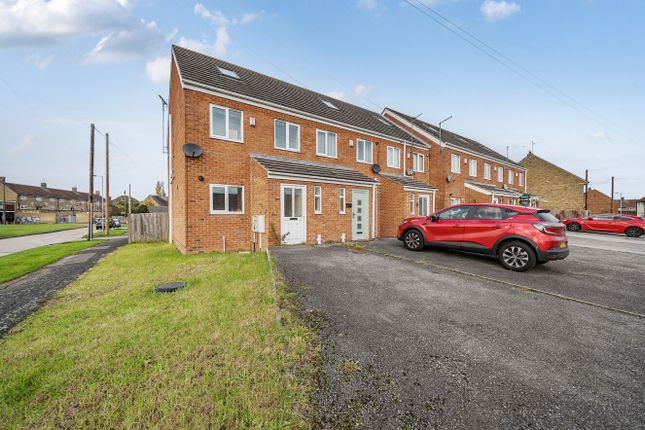 3-bed other on 3, Douglas Road, Hull, £90,000