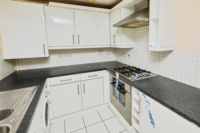 70, Black Eagle Court, Burton-On-Trent photo 2