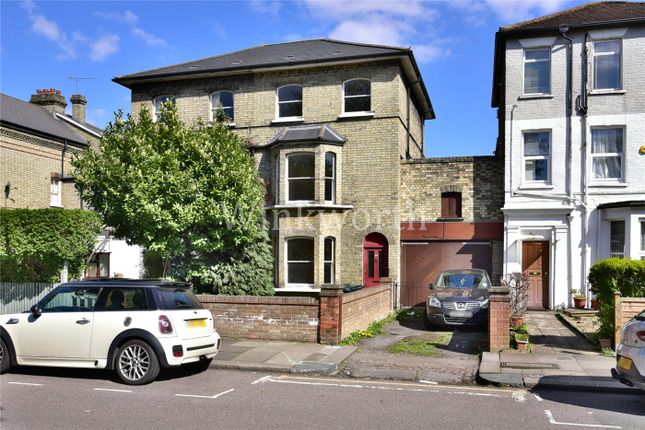 Thumbnail Semi-detached house to rent in Finsbury Road, Wood Green, London