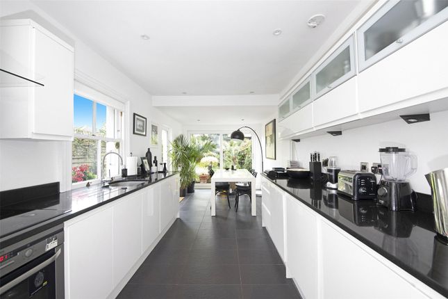 Thumbnail Terraced house for sale in Annandale Road, Greenwich