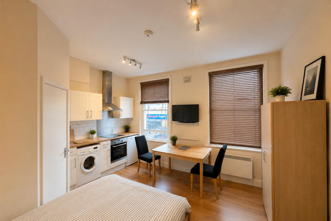 Flat 1  31A, Junction Road, London photo 3