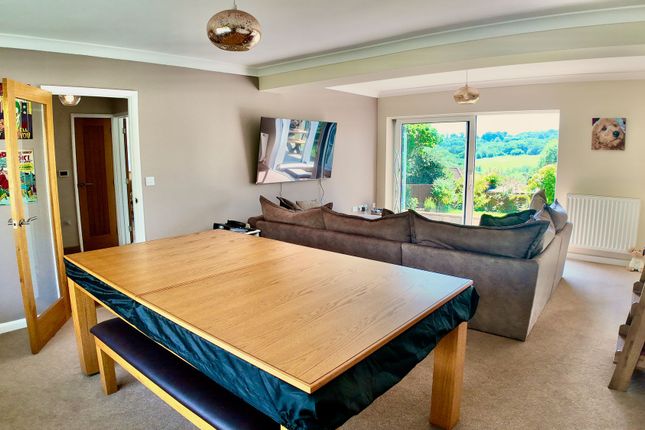 43 Highfield Road, Blackwood photo 2