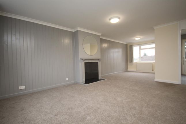 Wentworth Crescent|.., Maidenhead photo 2