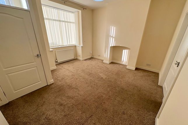 422, Wigan Road, Bolton photo 2