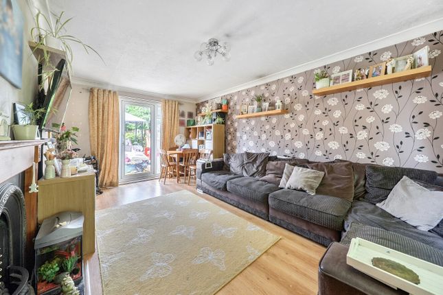 129, Horsneile Lane, Berkshire photo 3