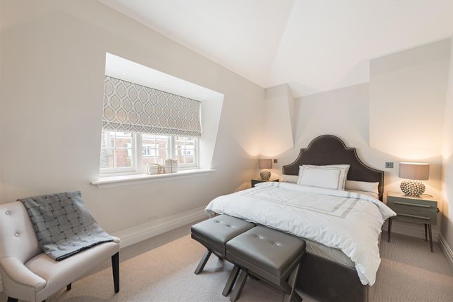 Property to rent in Jubilee Place, London