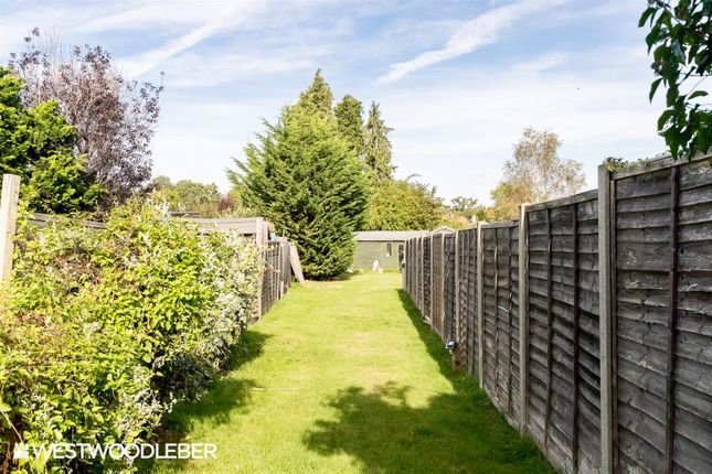 End terrace house for sale in Meadway, Hoddesdon