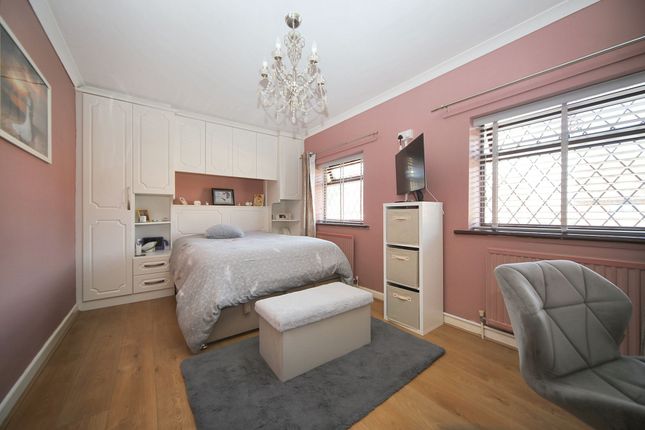 45 Dean Crescent, Wigan photo 4