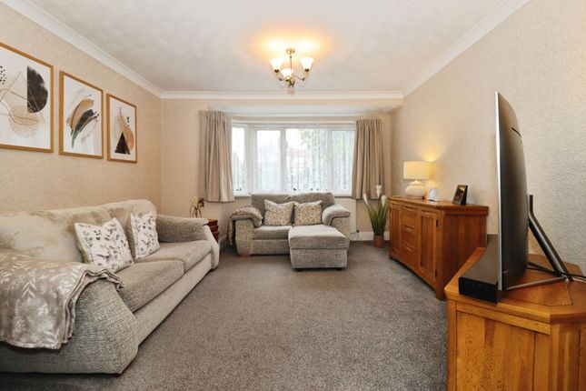 46, Smithcourt Drive, Bristol photo 2