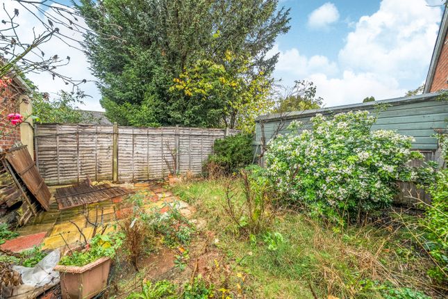 13, Station Road, Cobham photo 3