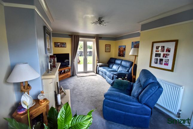 11, Cleaves Close, Exeter photo 3