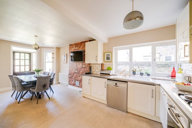 36, Harvist Road, London photo 4
