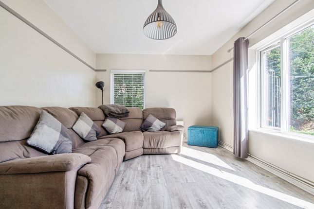 53, The Mount, Surrey photo 3