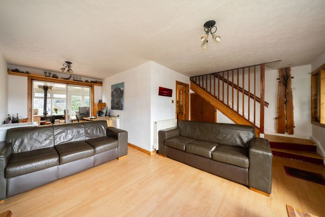 14, Buchanan Park, Cupar photo 2