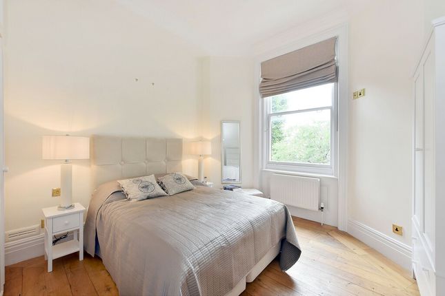 Flat to rent in Lower Sloane Street, Chelsea