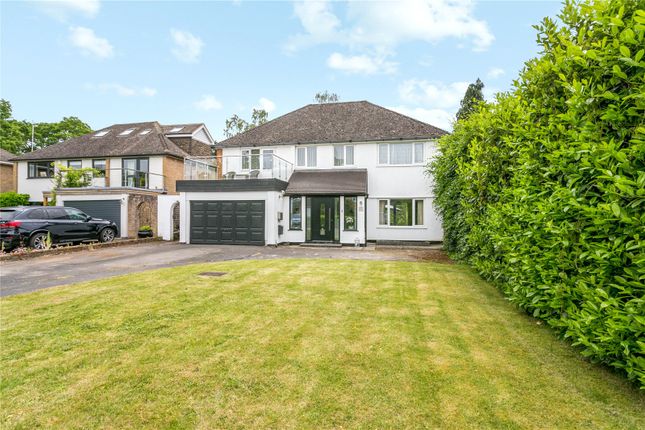 Thumbnail Detached house for sale in Islet Park Drive, Maidenhead