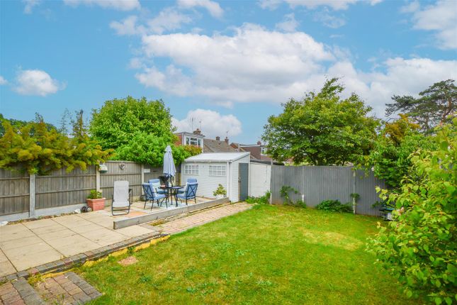 45, Victors Crescent, Brentwood photo 2