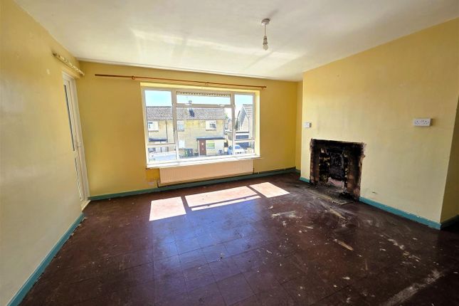 13, Weller Road, Corsham photo 2