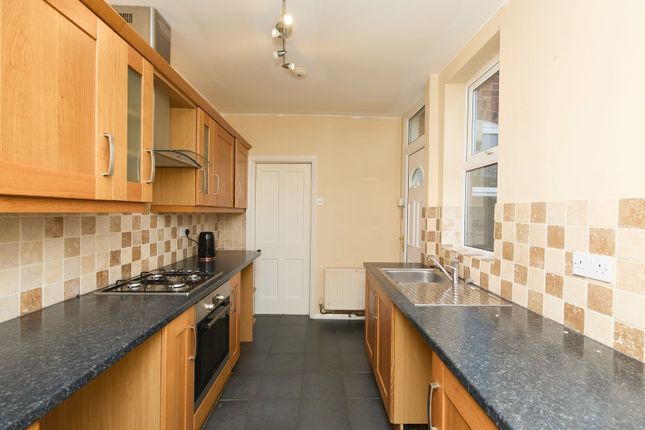 29, Leamoor Avenue, Somercotes photo 5