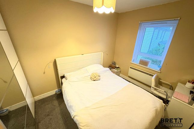 54, The Clicketts, Tenby photo 3