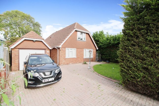 Thumbnail Bungalow for sale in Springfield Avenue, Holbury, Southampton, Hampshire