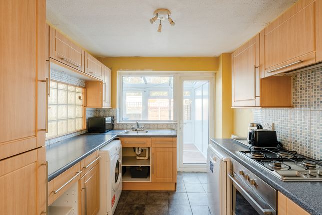 15 Scandrett Close, Bristol photo 3