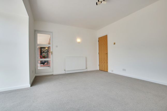14  Flat 8, Shortlands Road, Bromley photo 3