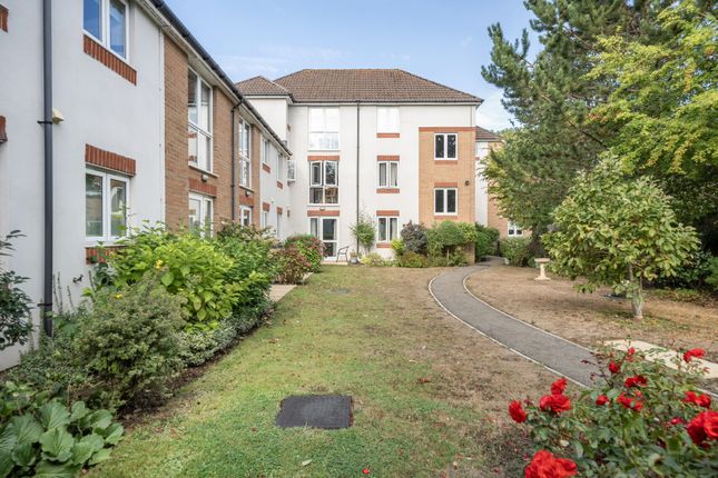 34 St. Michaels Court,, Cheltenham Road, Cheltenham photo 4