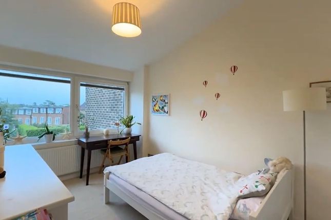 2, Cedar Court, Somerset Road, Wimbledon photo 4