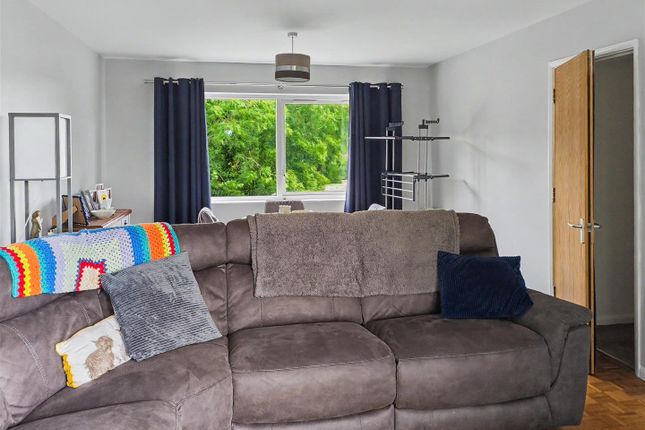 Flat 3, 295, Rokeby Court, Dunchurch Road, Rugby photo 3